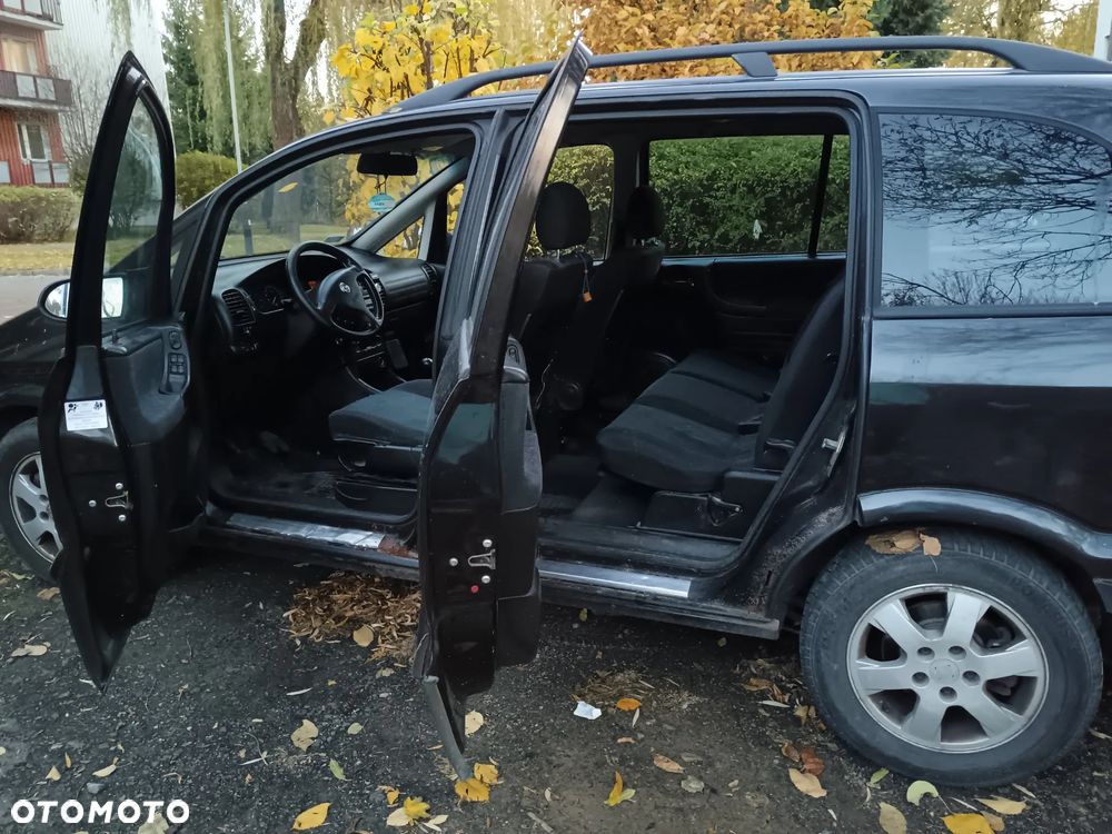 Opel Zafira 1.8 16V - 9