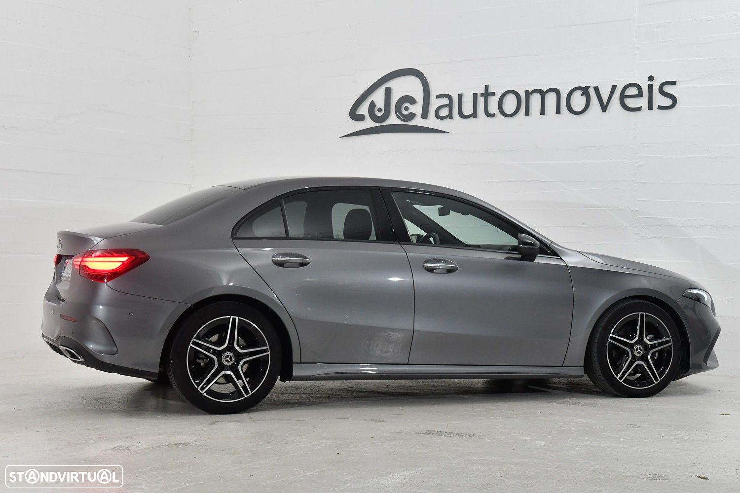 Mercedes-Benz A 200 Limousine AMG Line Aut. - 7