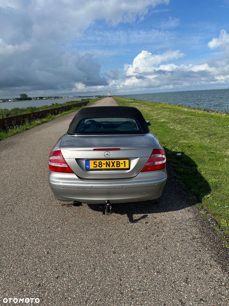 Mercedes-Benz CLK - 9