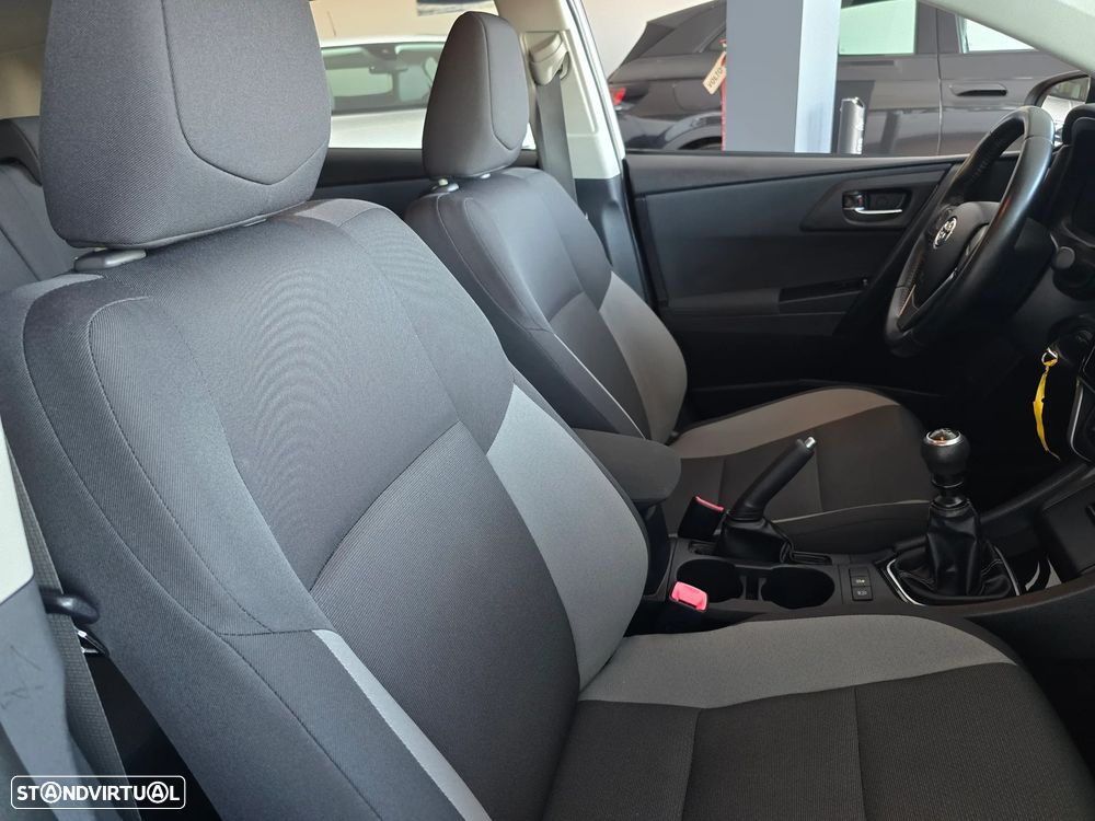 Toyota Auris 1.4 D-4D ACtive+AC - 11