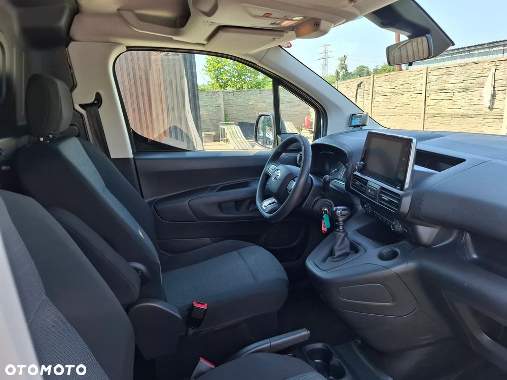 Toyota Proace city - 18