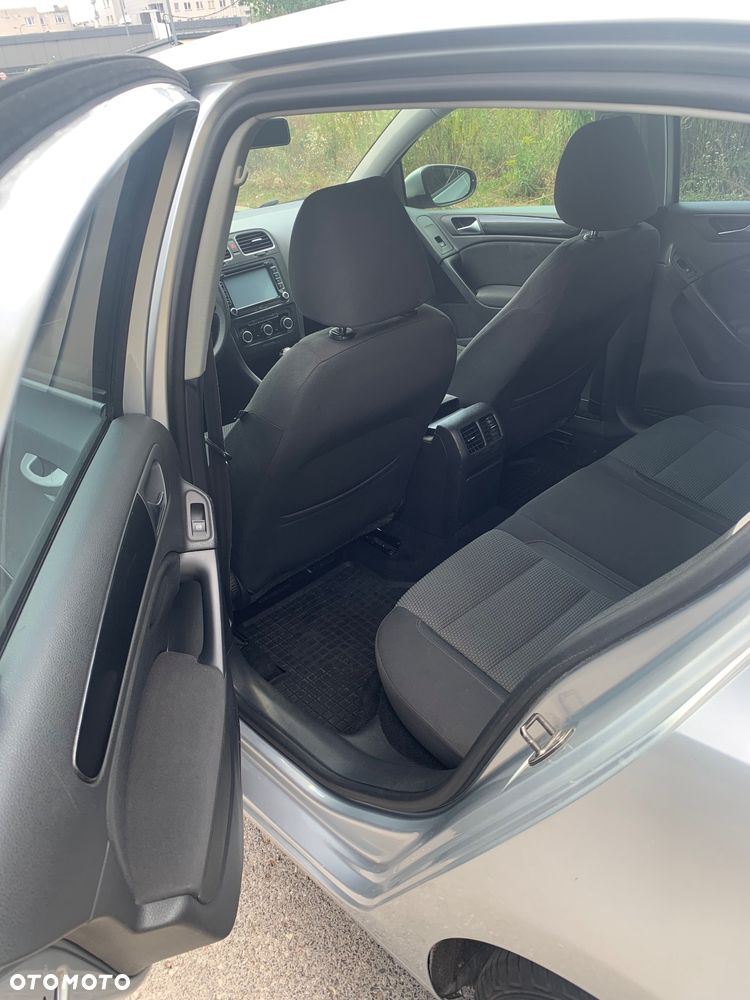 Volkswagen Golf - 13