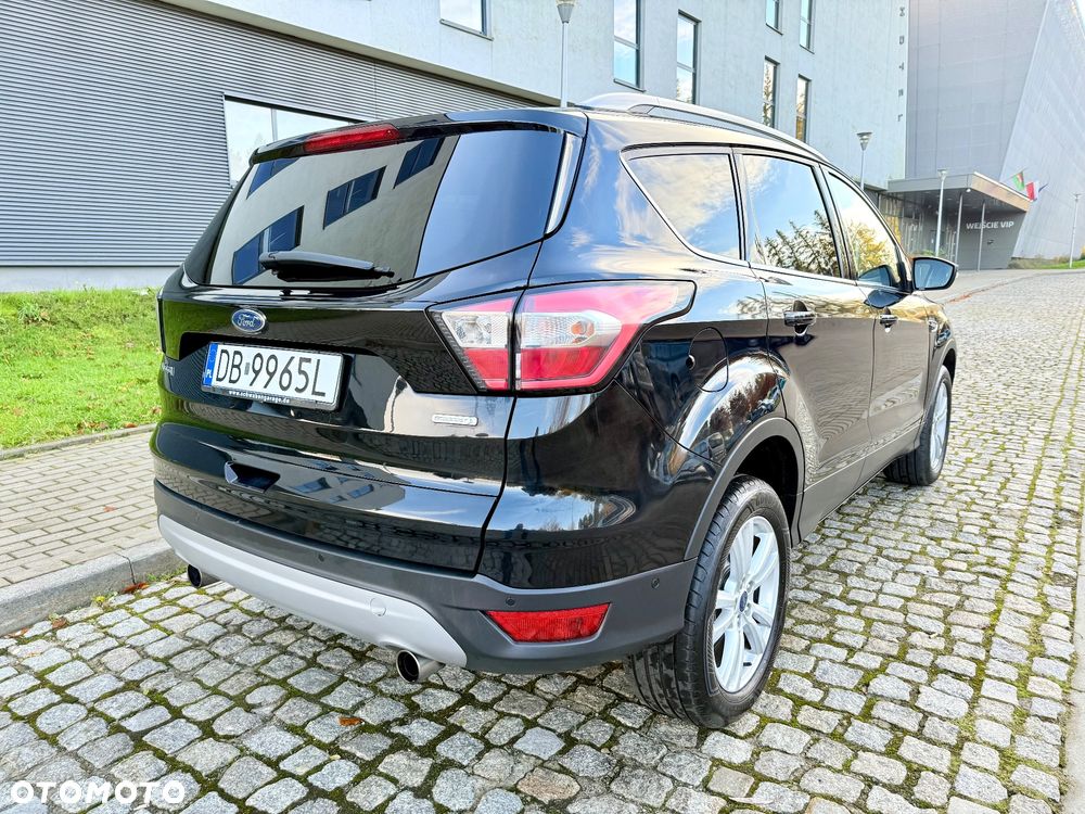 Ford Kuga 1.5 EcoBoost 2x4 Titanium - 5