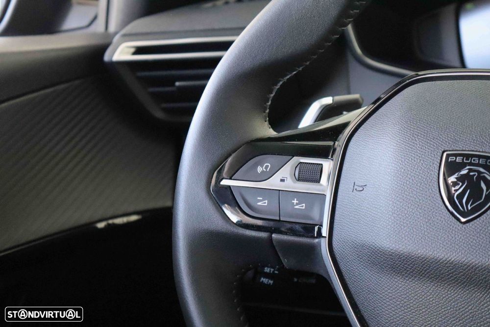 Peugeot 208 1.2 Hybrid Allure e-DCS6 - 15