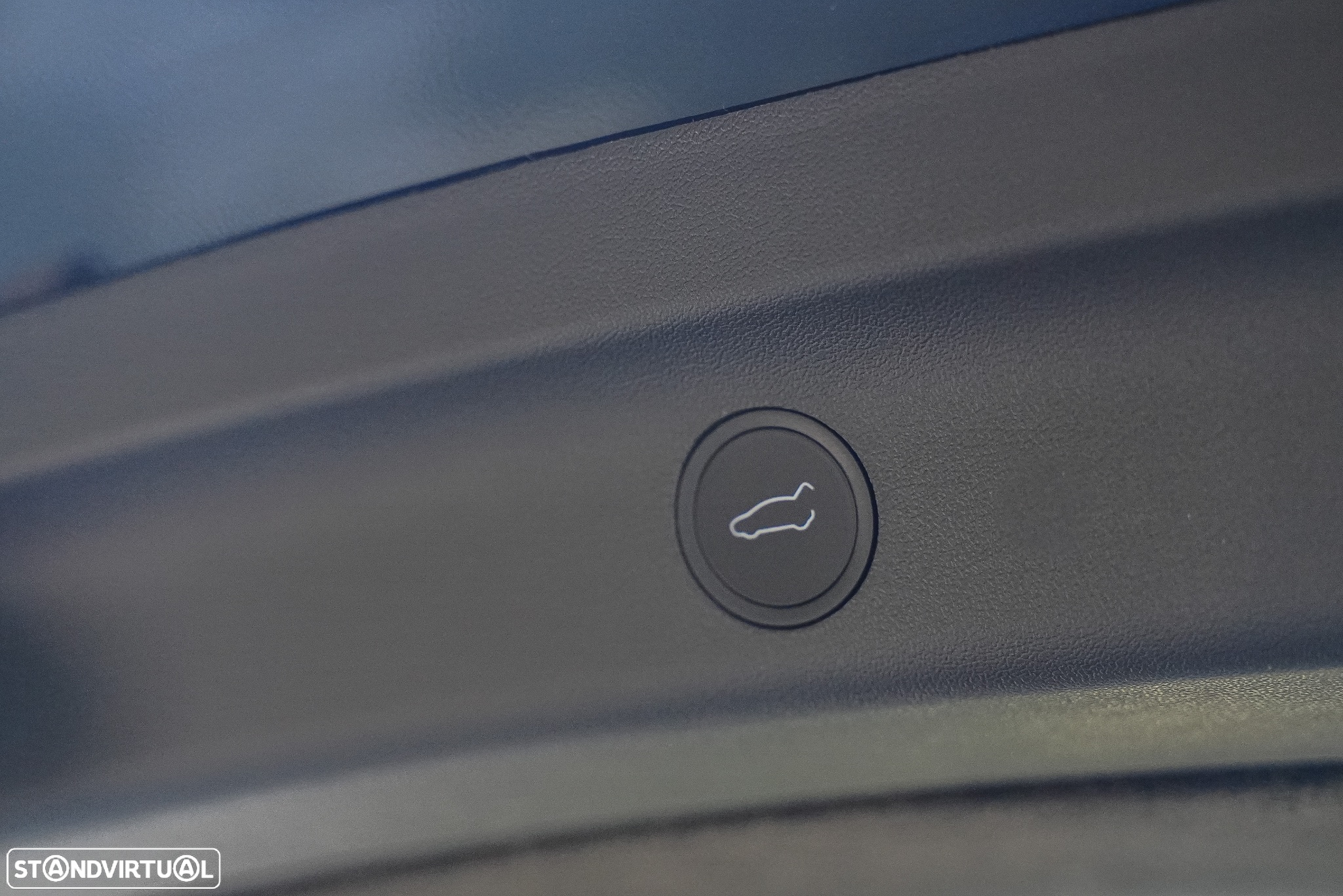 Tesla Model Y Performance Dual Motor AWD - 33