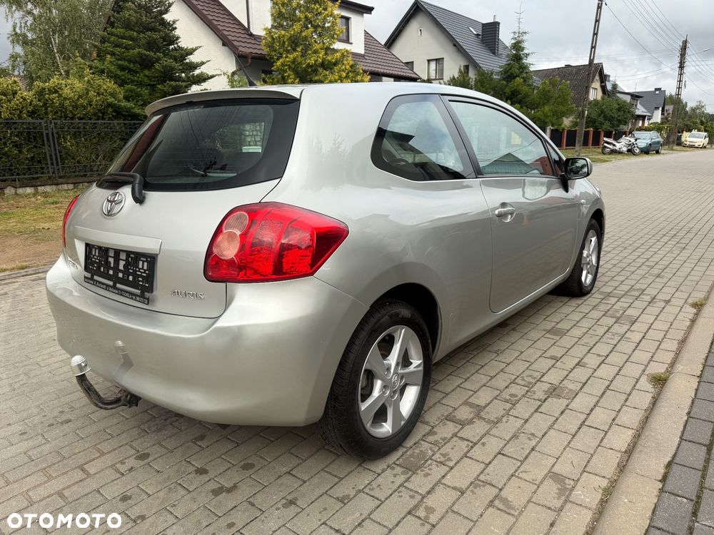 Toyota Auris 1.6 VVT-i Luna - 3