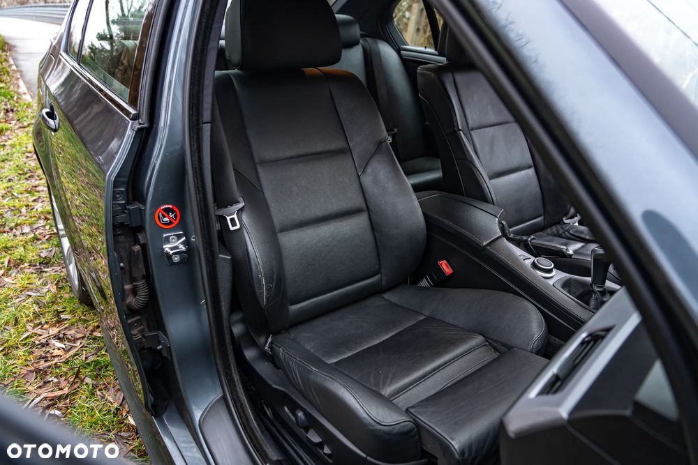 BMW Seria 5 - 16