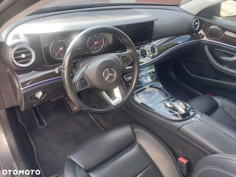 Mercedes-Benz Klasa E 220 d 9G-TRONIC - 7