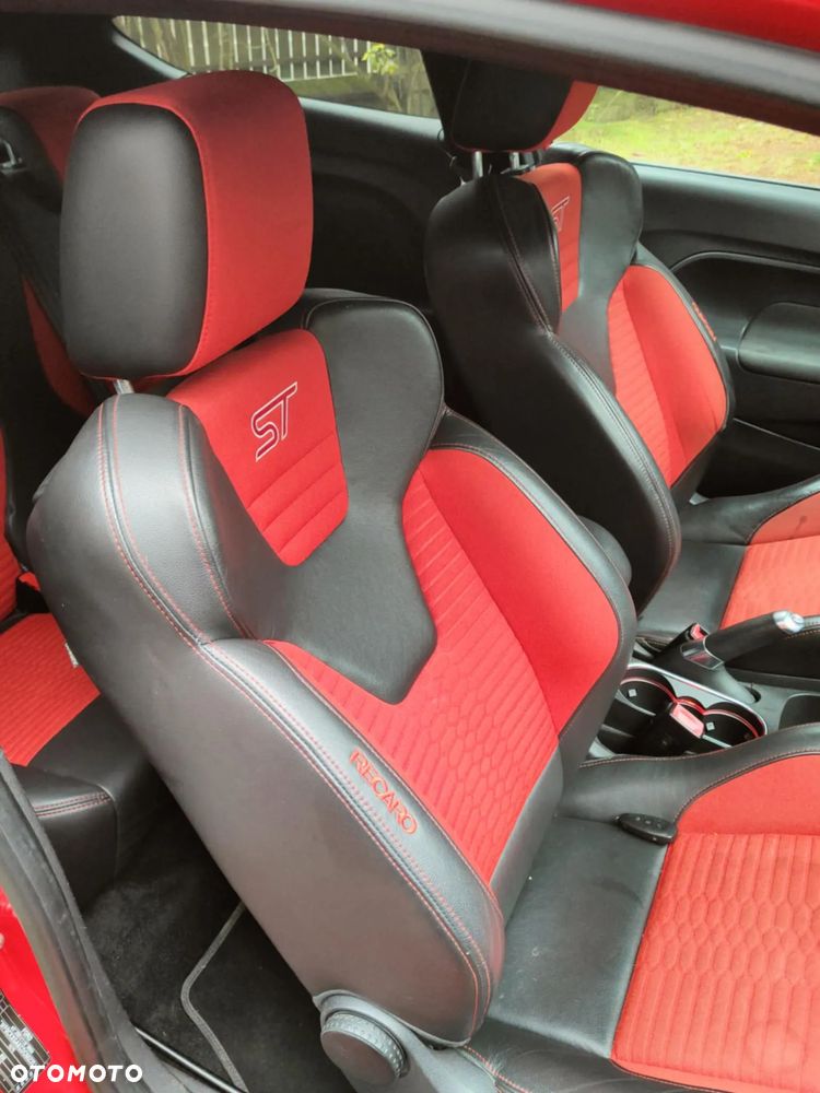 Ford Fiesta ST2 - 11