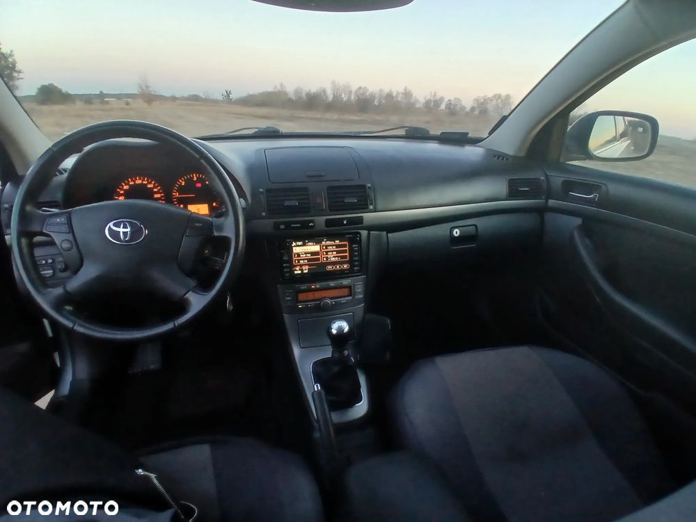 Toyota Avensis 2.0 D-4D Travel - 13