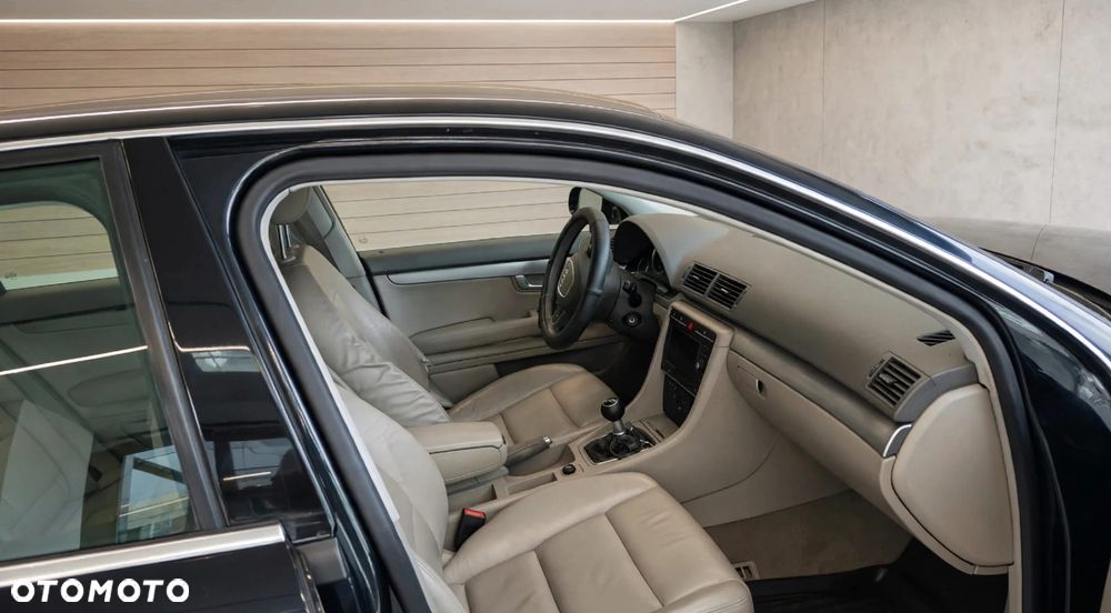 Audi A4 Limousine 2.0 TDI - 10