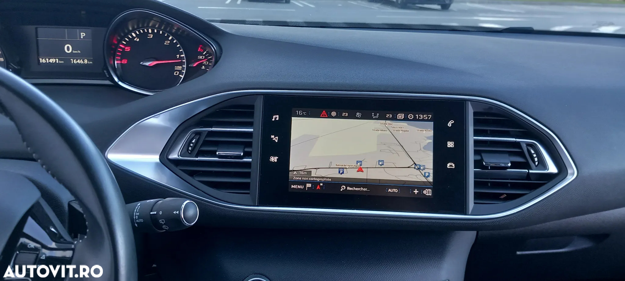 Peugeot 308 BlueHDi 130 EAT8 Allure Pack - 10