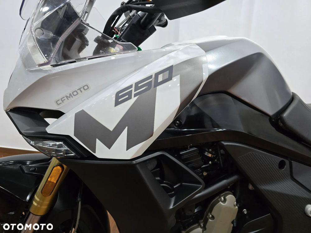 CFMoto MT - 28