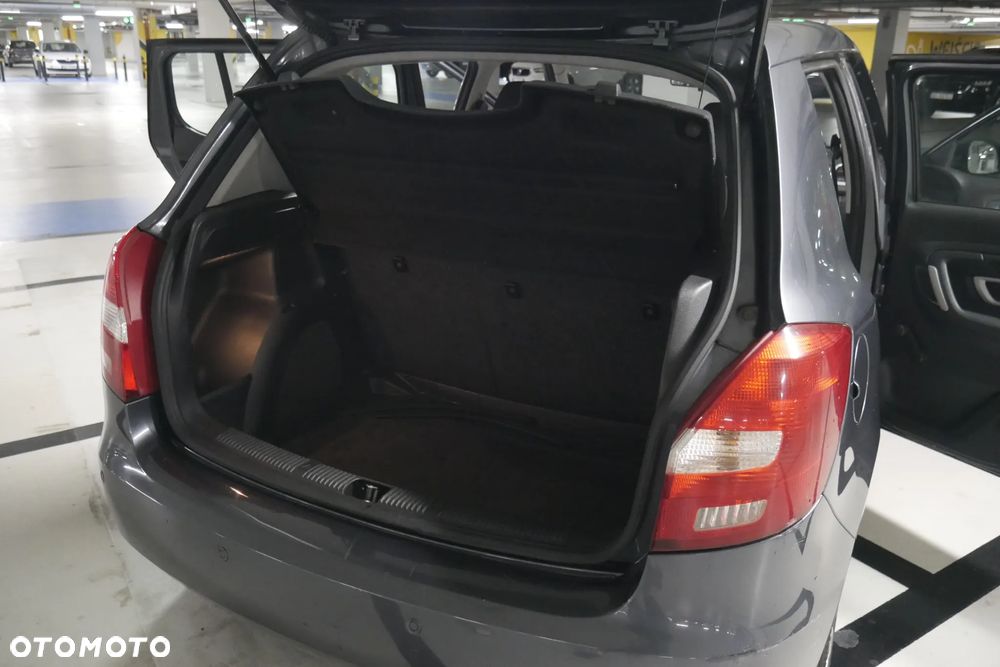 Skoda Fabia 1.4 16V Ambiente - 18