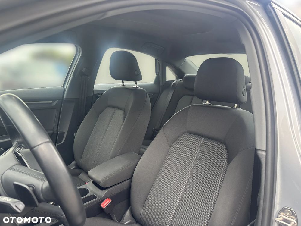 Audi A3 Limousine 35 TFSI mHEV S tronic - 12
