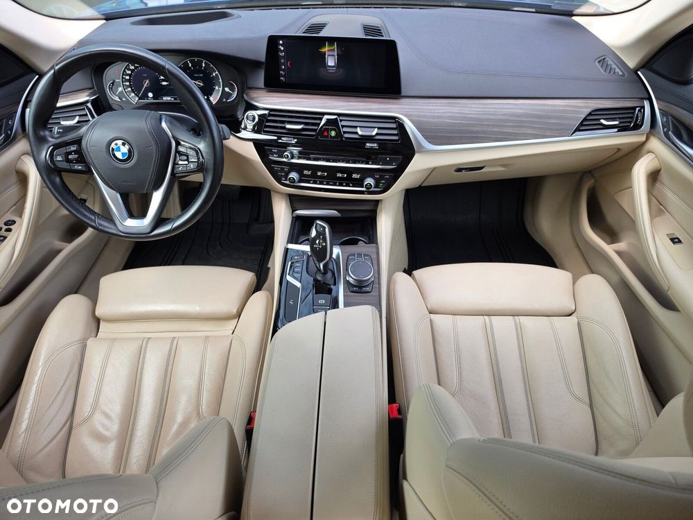 BMW Seria 5 530d Luxury Line - 17