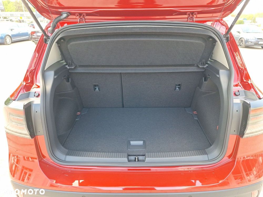 Volkswagen T-Cross - 17