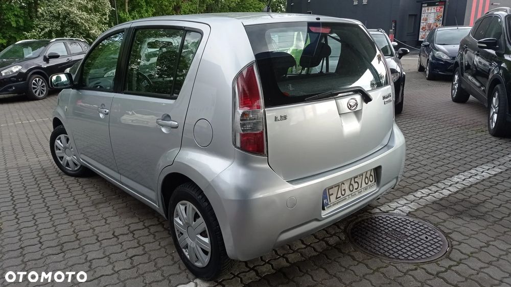 Daihatsu Sirion 1.3 - 11