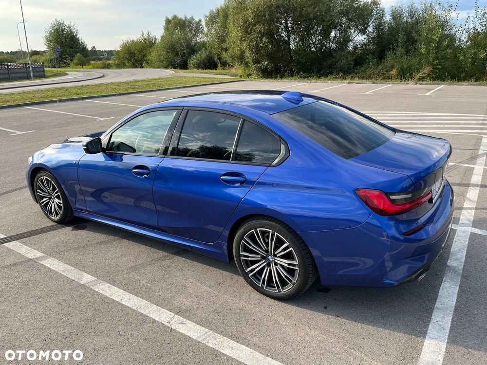 BMW Seria 3 318d M Sport - 12