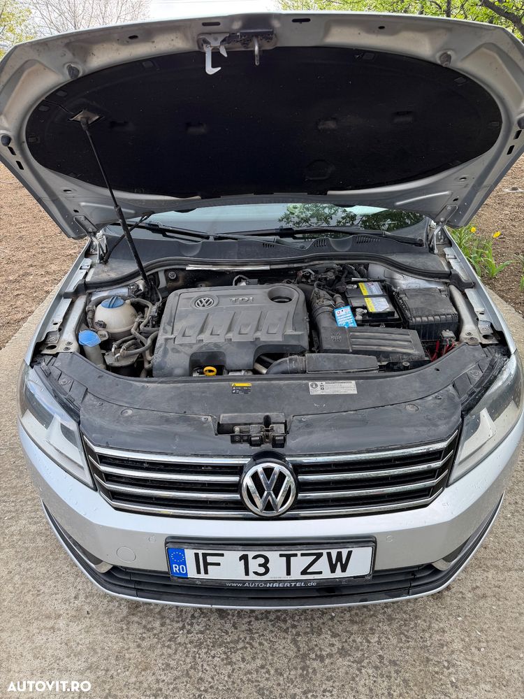 Volkswagen Passat 2.0 TDI Blue TDI DSG Highline - 11