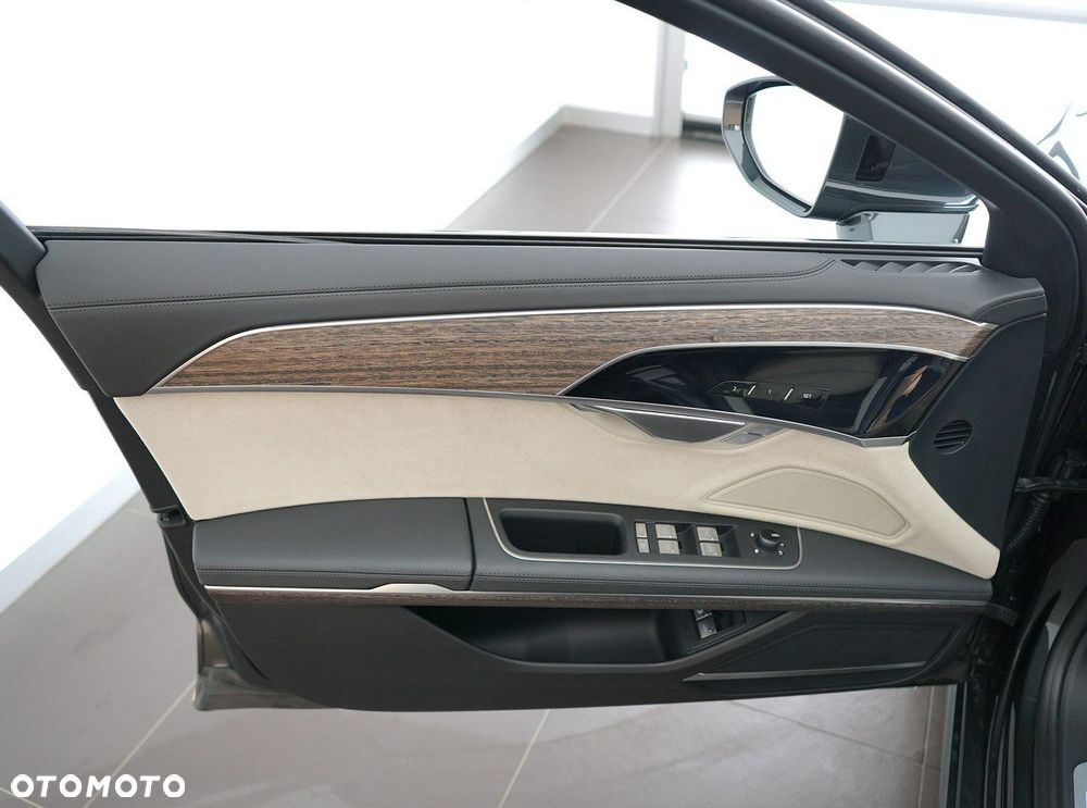 Audi A8 - 14
