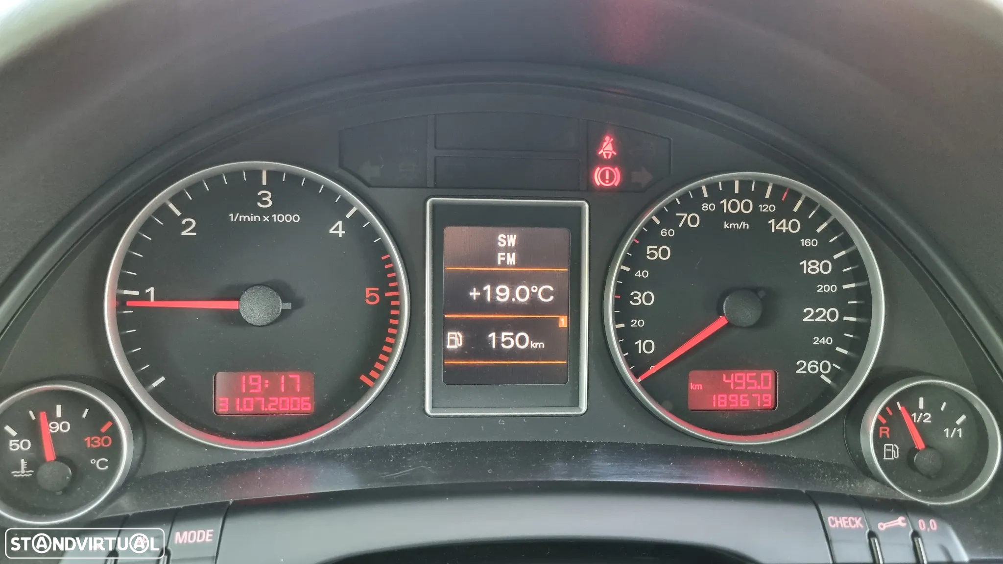 Audi A4 2.0 TDI S-line - 33