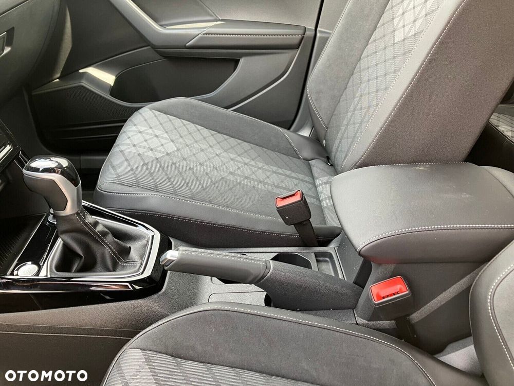 Volkswagen T-Cross - 20