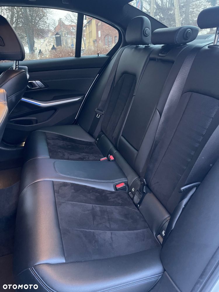 BMW Seria 3 - 17