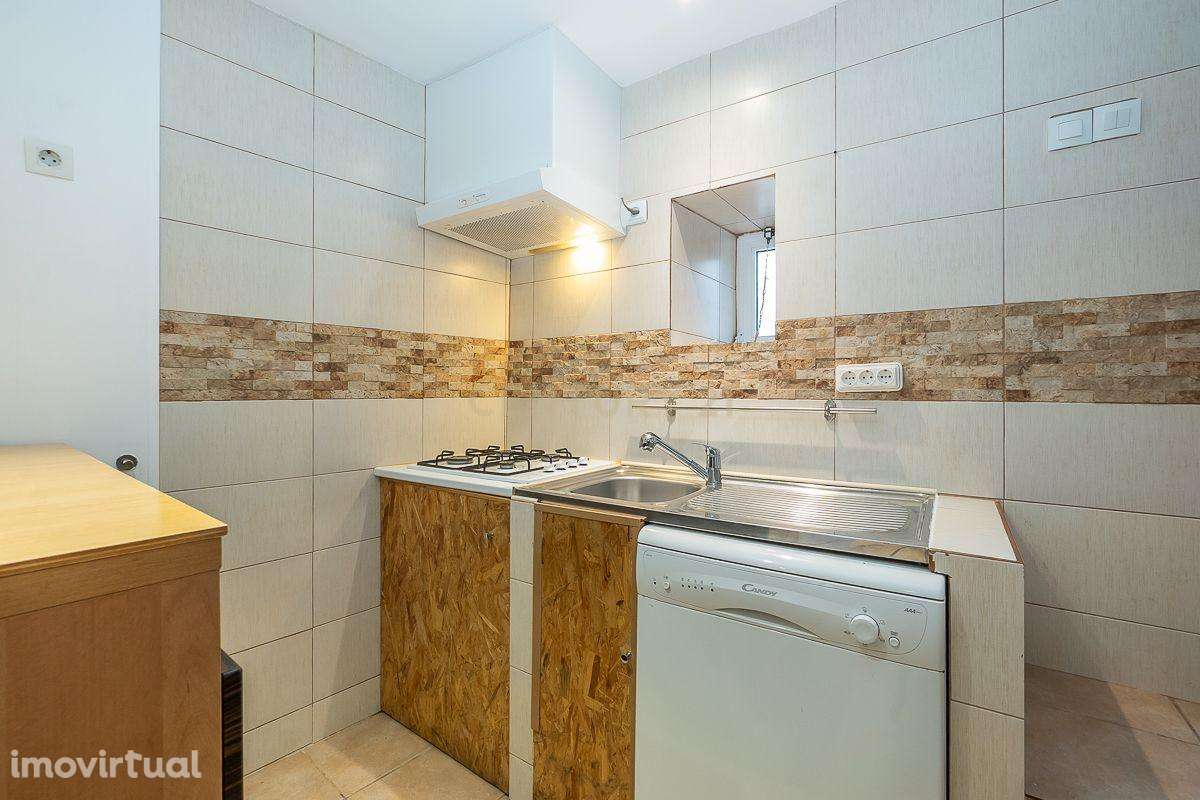 Moradia T2 no Típico Bairro do Quebedo, Charme e Tradicional no Coraçã - Grande imagem: 4/32