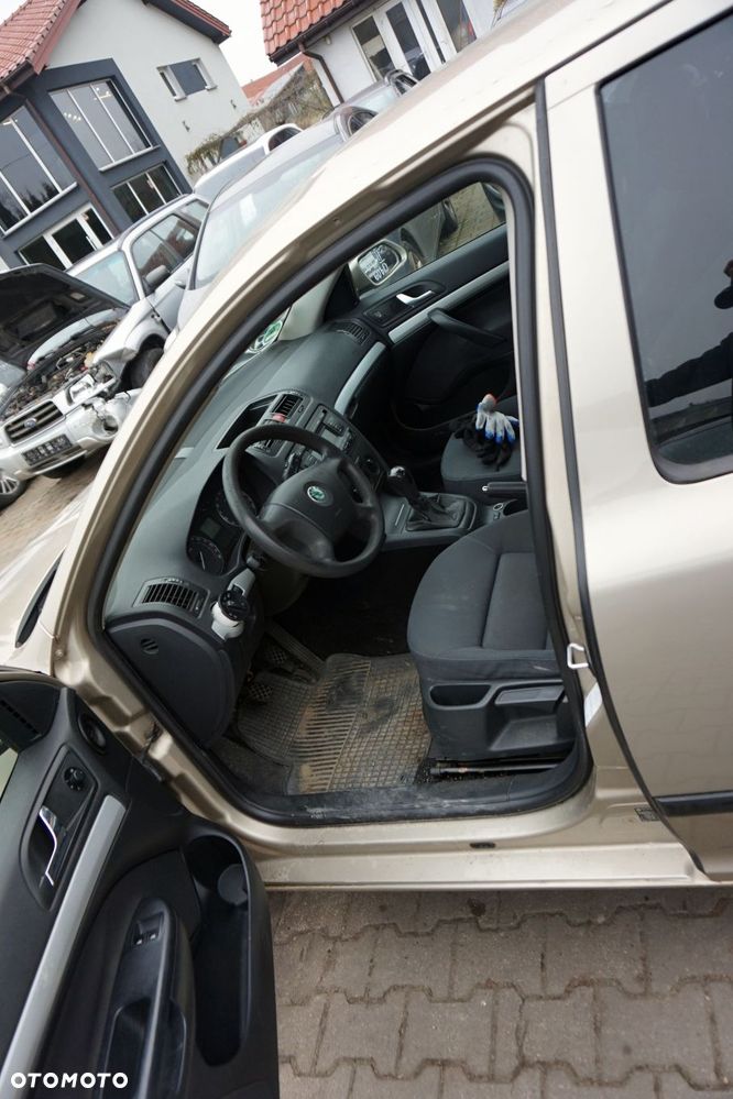 SKODA OCTAVIA II 1Z3 LB LIFTBACK 2006 9201 LF8F 1.6 FSI BLF 115KM GYT BEŻOWY na części - 13