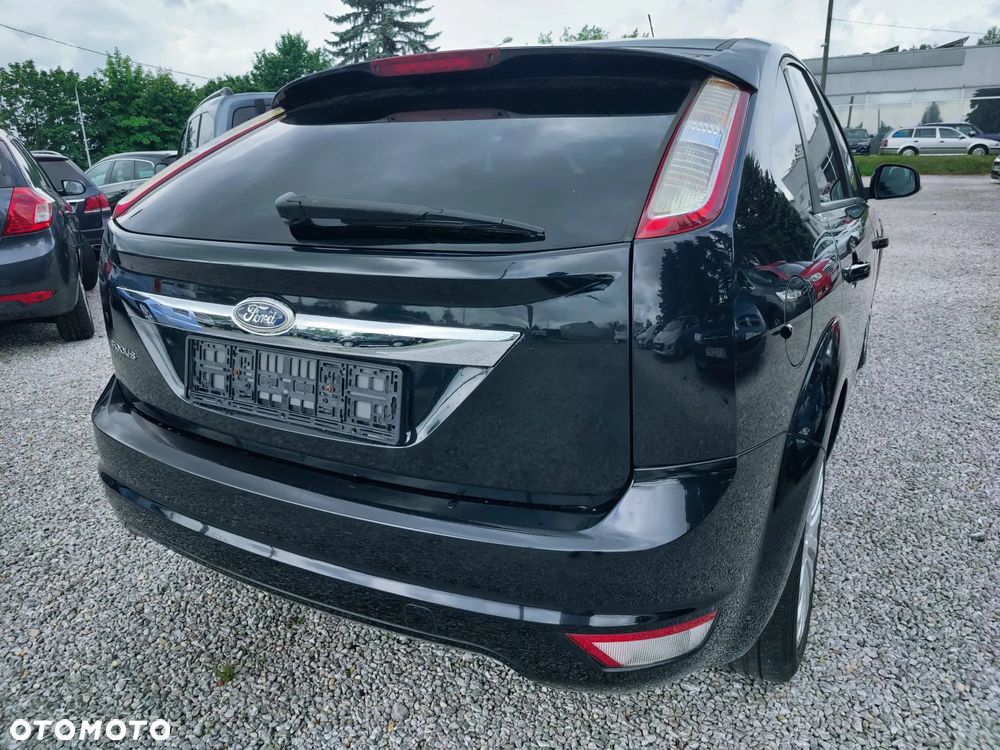 Ford Focus 1.6 Ti-VCT Titanium - 28