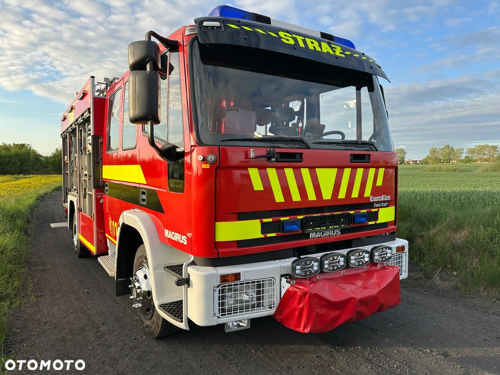 Iveco IVECO 150E28 EUROFI TECTOR STRAŻ WÓZ BOJOWY SZBKIE NATARCIE 2500 L WODY - 8