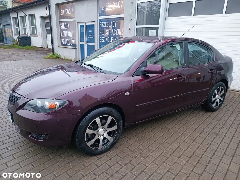 Mazda 3 2.0 Exclusive + - 3