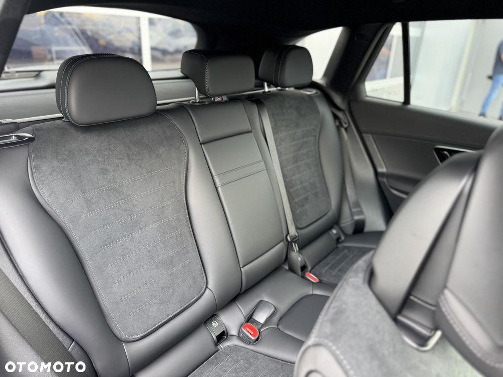 Mercedes-Benz GLC 300 de PHEV 4-Matic AMG Line - 13