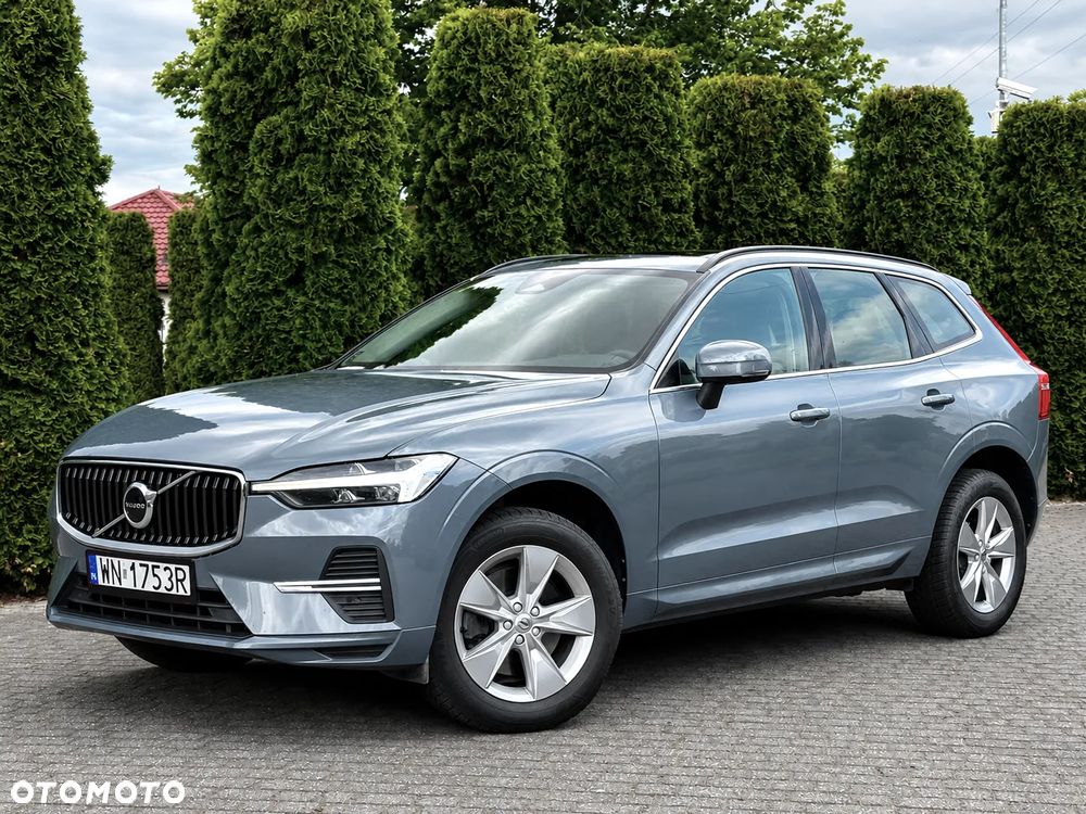 Volvo XC 60 B4 D AWD Momentum Pro - 2