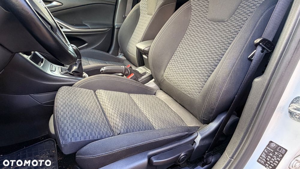Opel Astra 1.6 CDTI 120 Lat S&S - 11