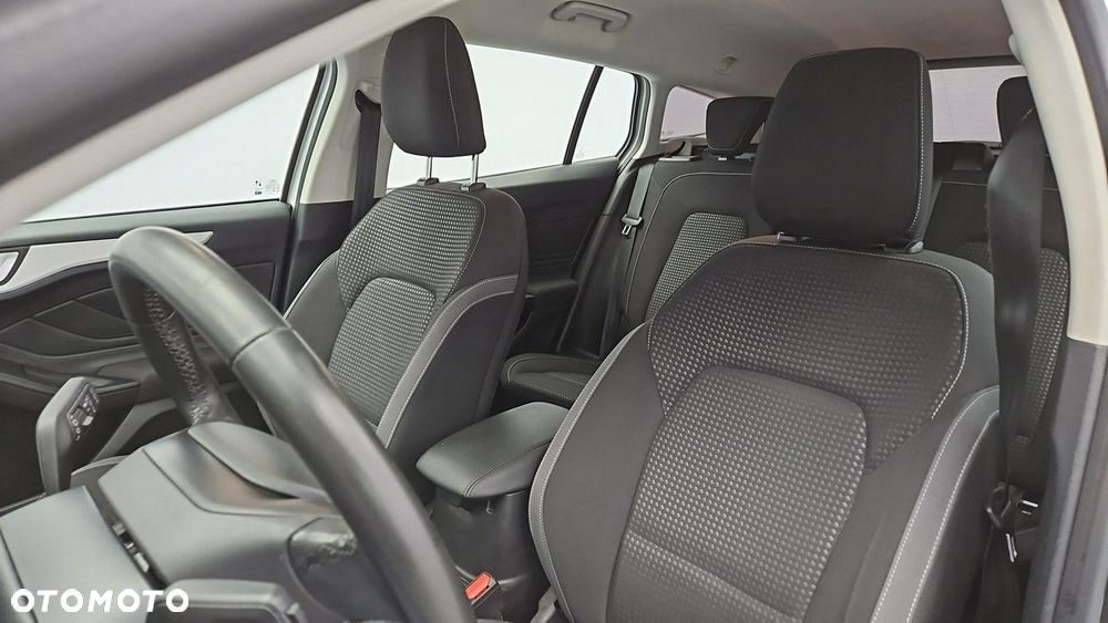 Ford Focus 1.5 EcoBlue SCR Connected - 11