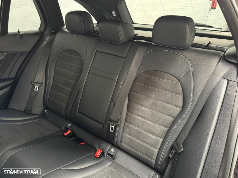 Mercedes-Benz C 300 de AMG Line - 53