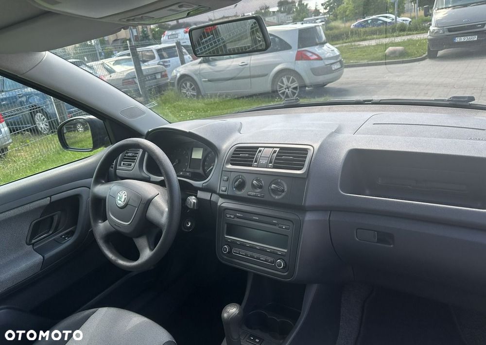 Skoda Fabia - 10