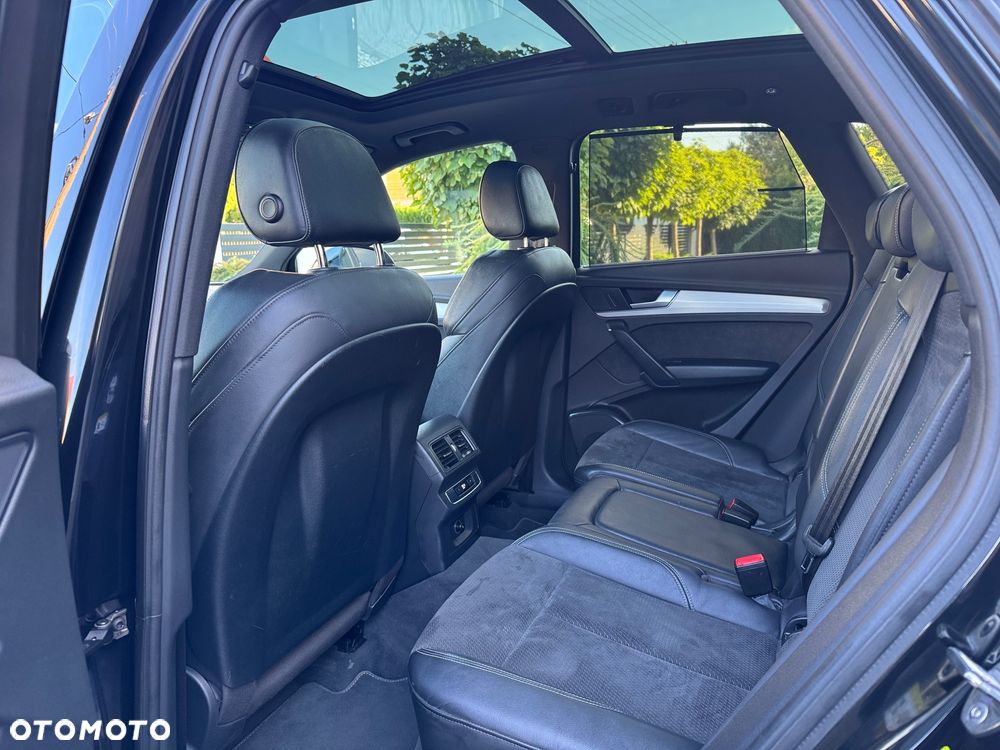 Audi Q5 50 TFSIe quattro S tronic S line business - 16