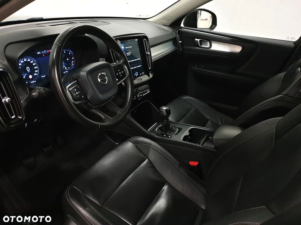 Volvo XC 40 D3 R-Design - 9