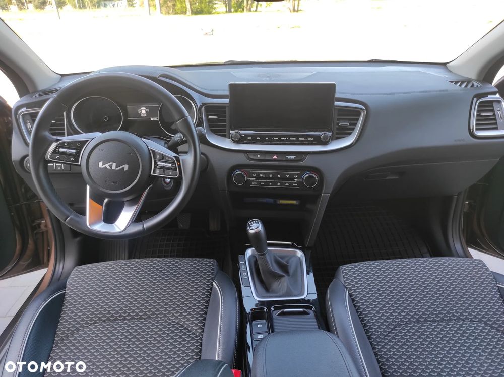 Kia XCeed 1.5 T-GDI L - 30