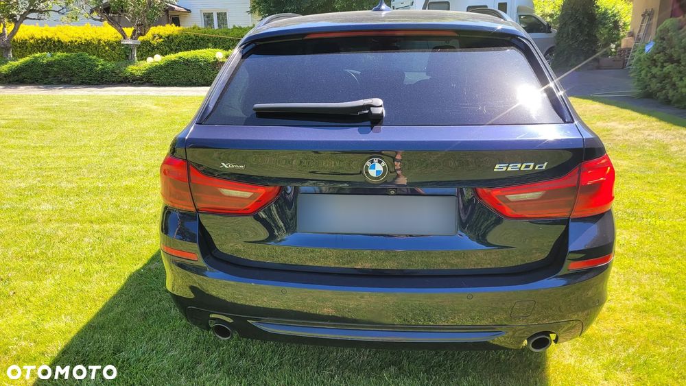 BMW Seria 5 520d xDrive Sport Line - 5