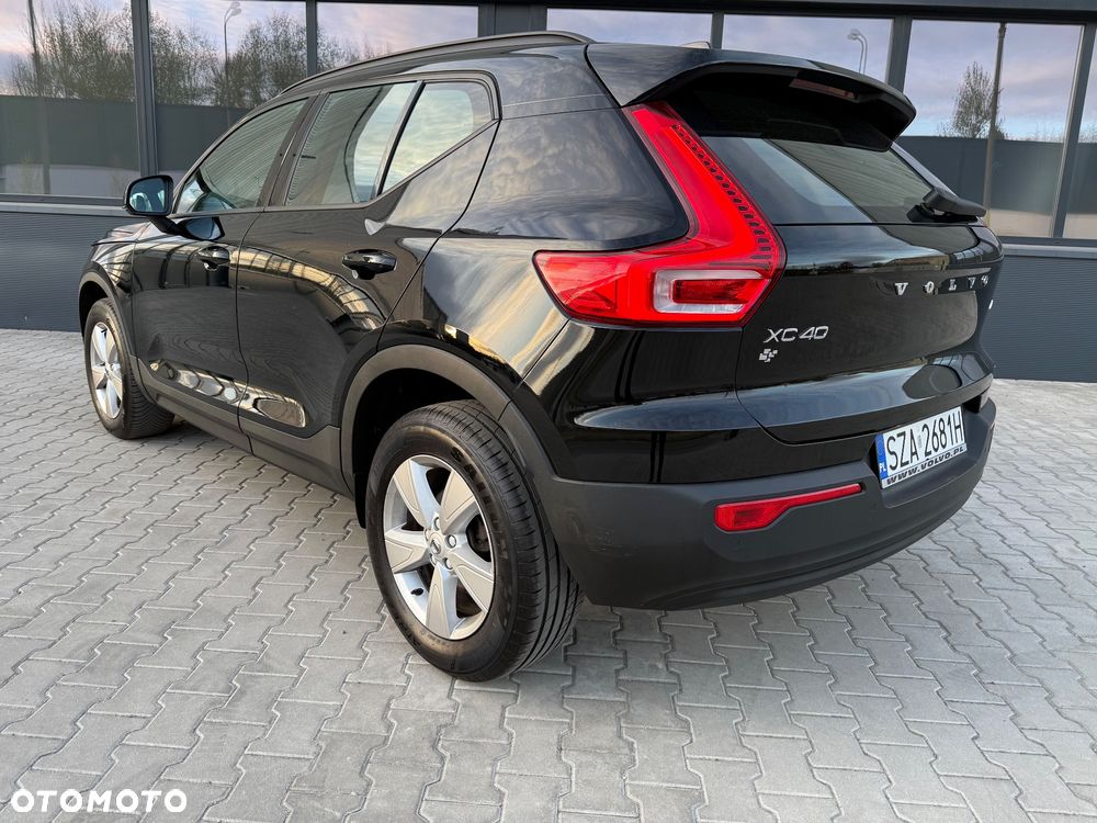 Volvo XC 40 T2 Momentum Core - 9