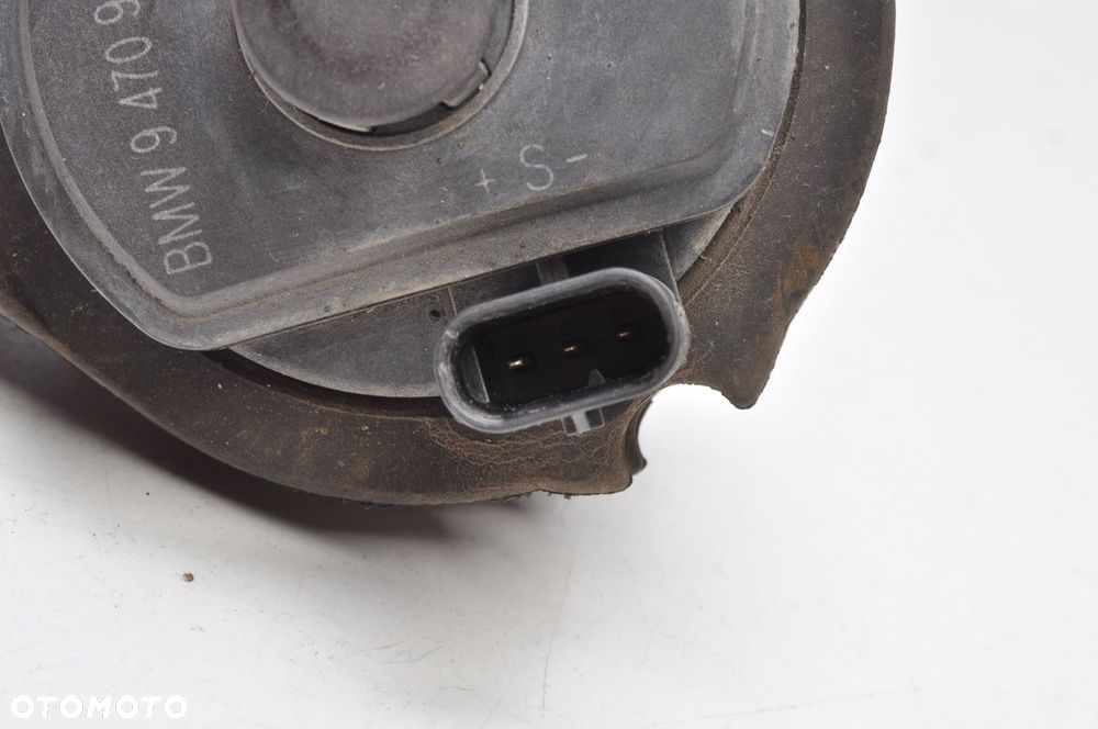 BMW F39 F40 F44 2.0 DODATKOWA POMPA WODY 9470972 - 2