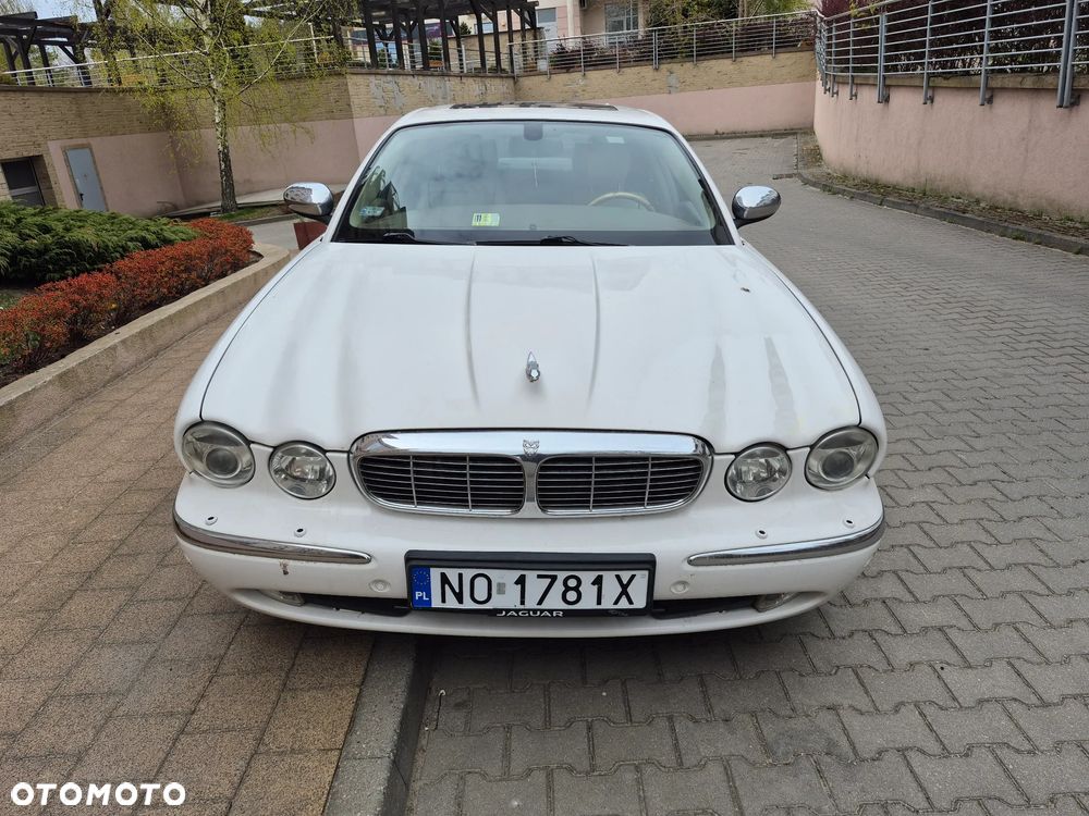 Jaguar XJ XJ8 4.2 LWB - 2