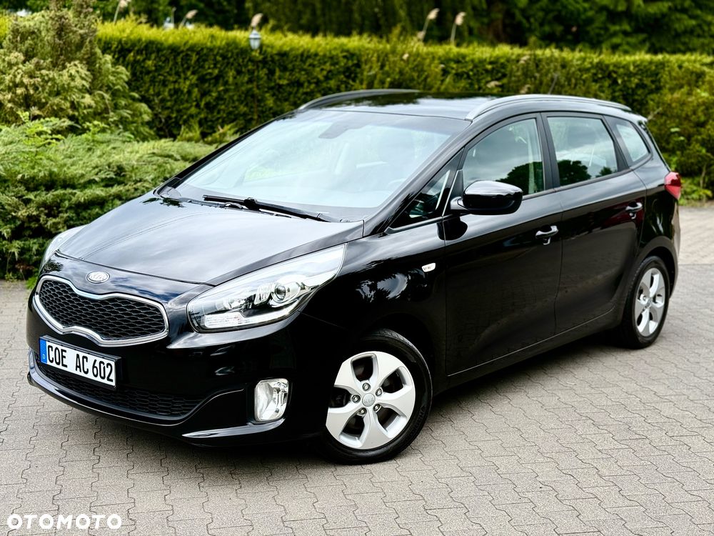 Kia Carens 1.6 GDI Dream Team Edition - 16
