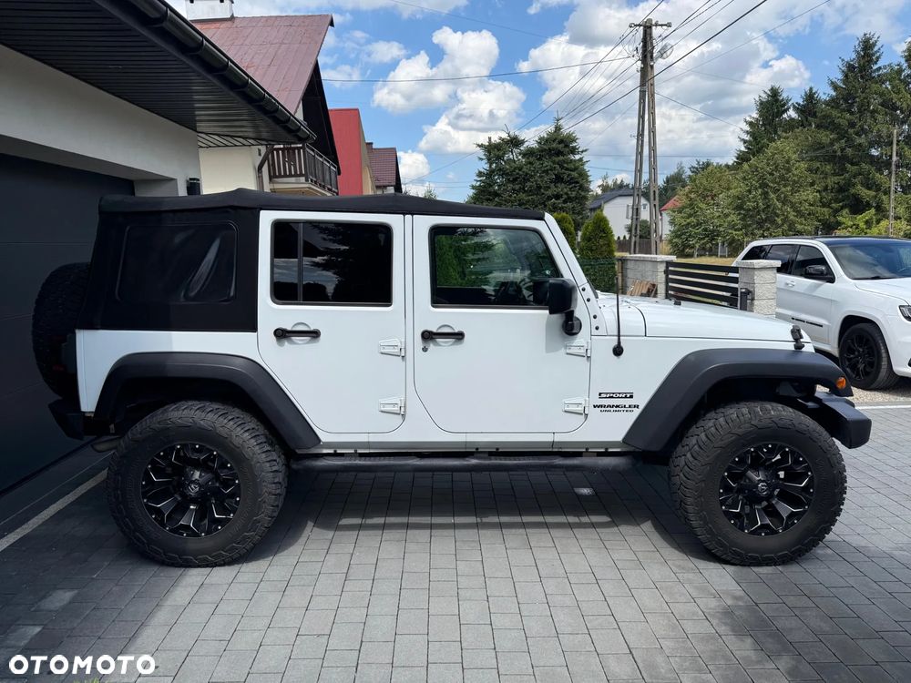 Jeep Wrangler 3.6 Unlim X - 8