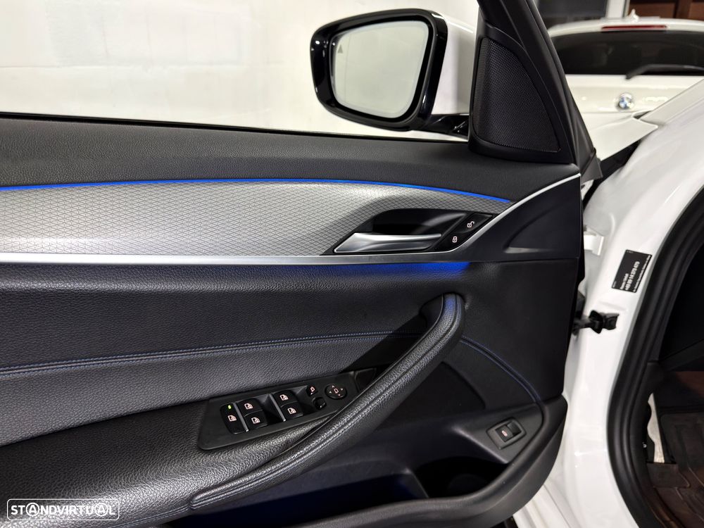 BMW 520 d Pack M Auto - 19