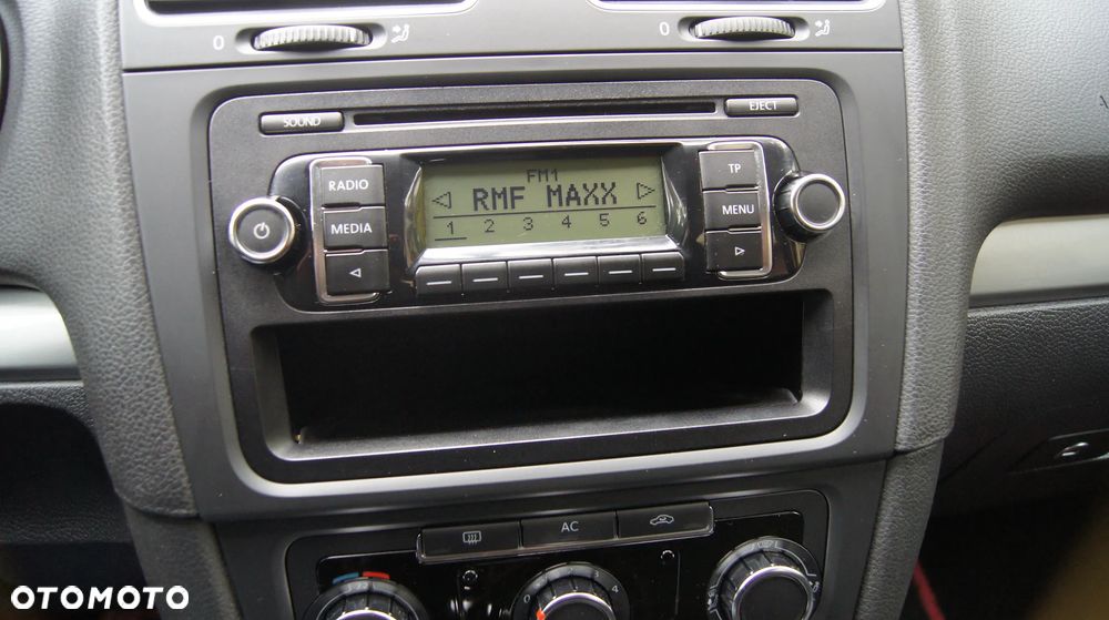 Volkswagen Golf 1.6 Trendline - 23